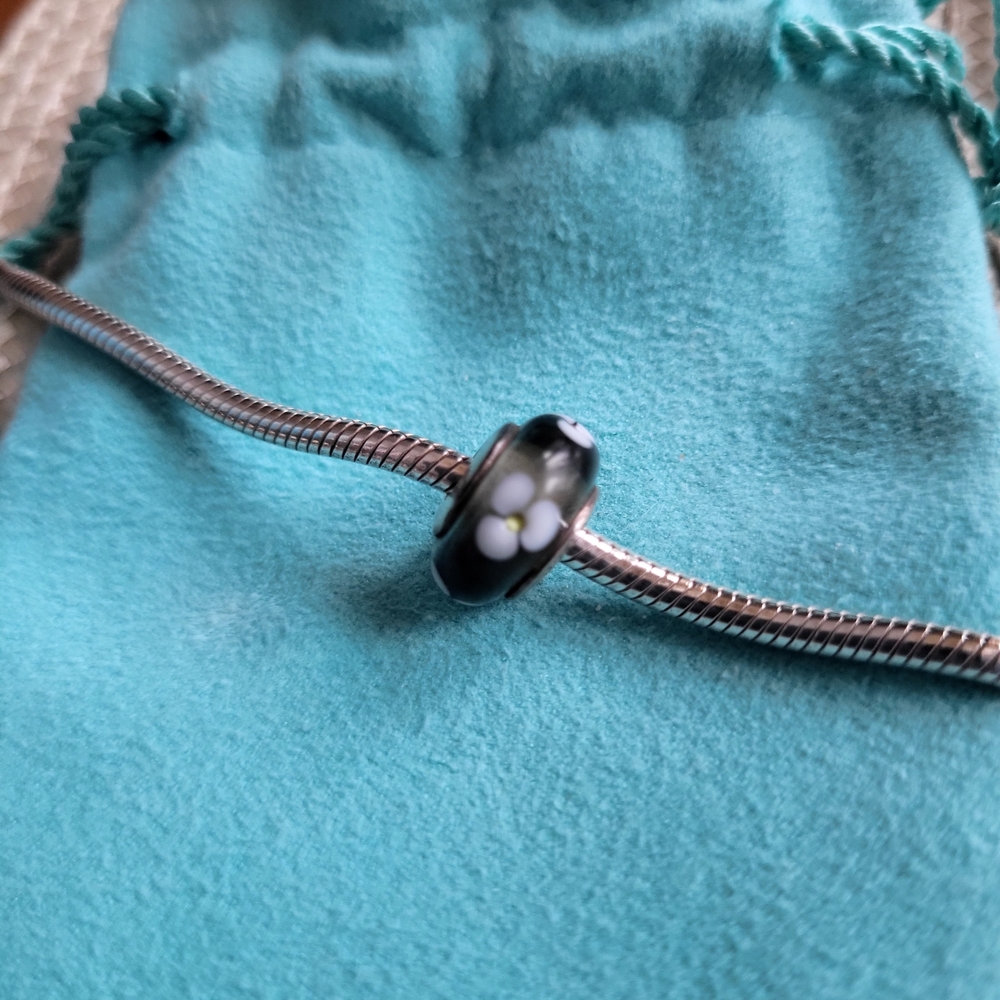 Pandora Smoky Gray Floral Bead